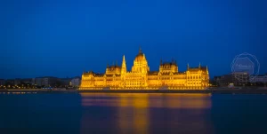 Országház - Hungarian Parliament Building / Budapest, Hungary